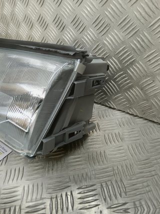 Faro anteriore sinistro Mercedes Classe C W202