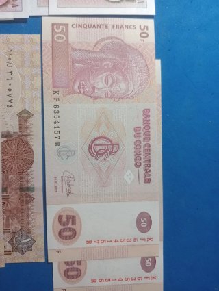 10 Banconote Mondiali FDS lotto 9
