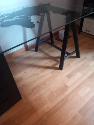 Scrivania Ikea Cristallo Mappa del Mondo