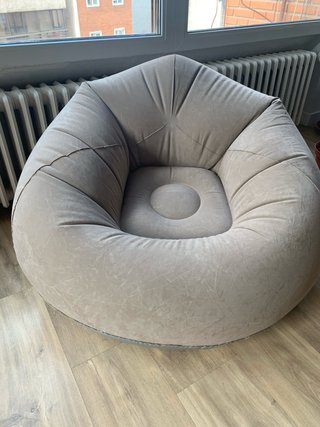 Sofá inflable beige