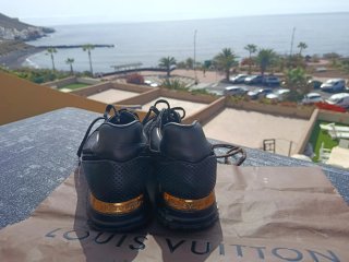 Sneakers Louis Vuitton nere taglia 40