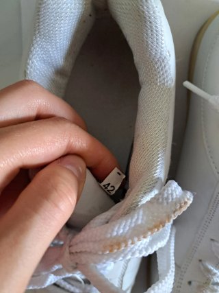 Scarpe 42 con luci LED ricaricabili