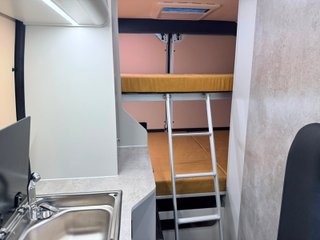 furgoneta camper Peugeot Boxer Etna 2025