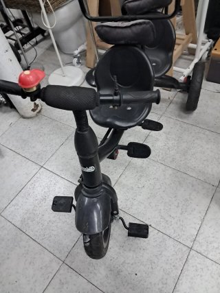 Triciclo infantil Micro Maxi
