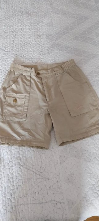 Pantalones cortos beige unisex