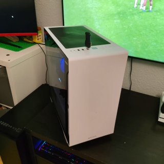 PC Gaming Thermaltake Blanco con RGB