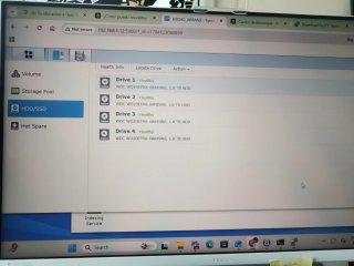 Synology RS812 y 4 discos Seagate 2TB