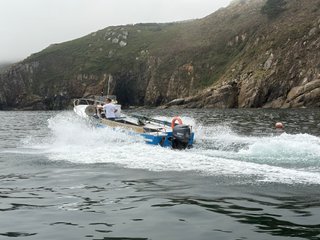 Barco de pesca 3ª lista. Listo para trabajar
