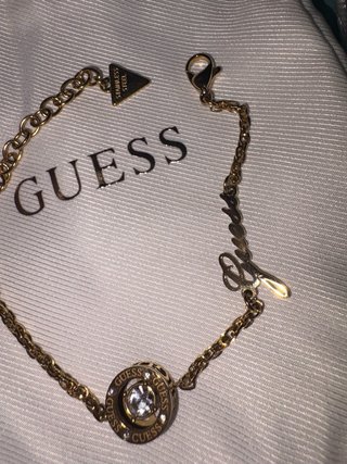 Pulsera Guess Dorada con Circonita