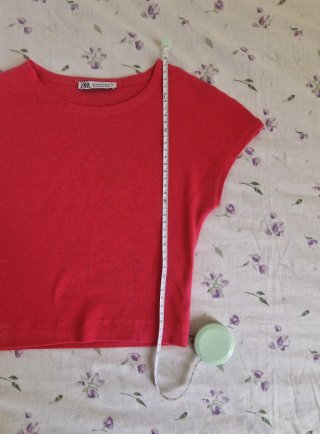 T-shirt corta Zara rossa