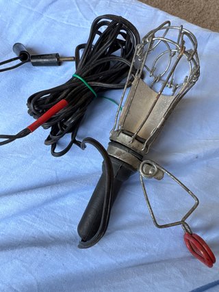 Lámpara de trabajo con pinza y cable