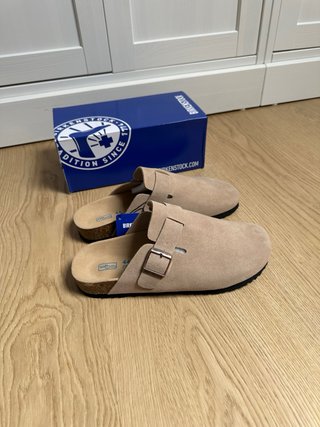 Zuecos Beige o Gris Claro Ante Birkenstock Nuevo