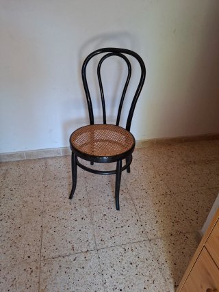 Silla Tonet Negra Ratán Madera