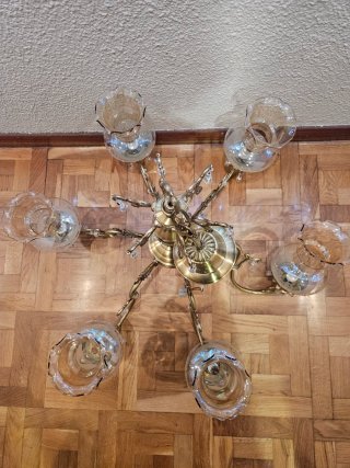 Lámpara de techo dorada con cristal