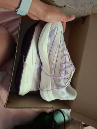 Zapatillas Adidas Beige y Morado