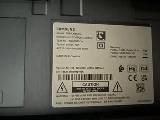 Samsung QLED 65 4K Smart TV - Piezas