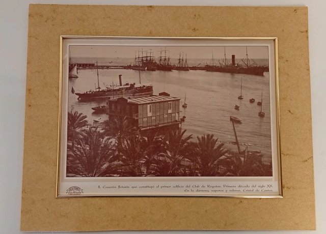 FOTOGRAFÍAS O POSTALES ANTIGUAS ENMARCADAS