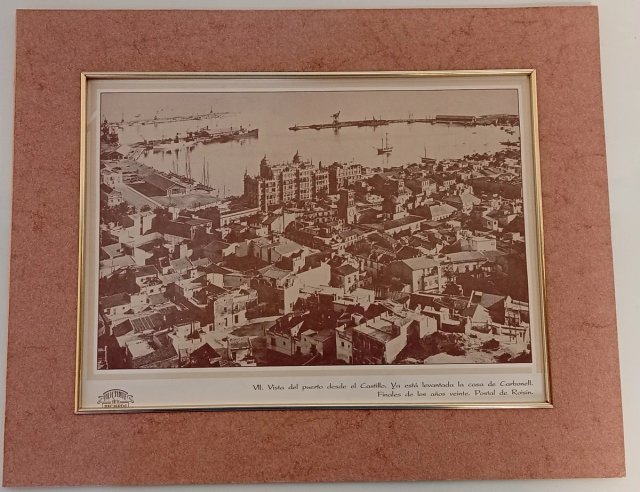 FOTOGRAFÍAS O POSTALES ANTIGUAS ENMARCADAS
