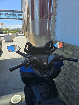 Honda Forza 125 Maxi Scooter Azul