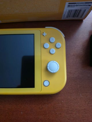 Nintendo Switch Lite Giallo