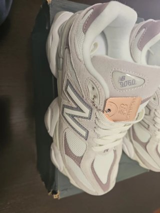 New Balance 9060 Rosa/Bianco