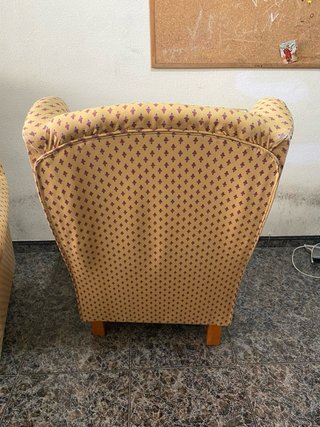 Conjunto 2 sillones orejeros tapizados