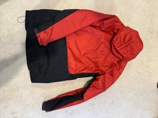 Chaqueta de Nieve Roja y Negra