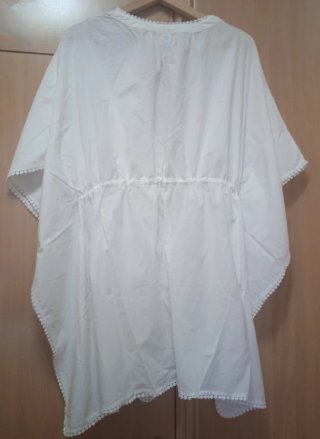 Kimono playero blanco corto