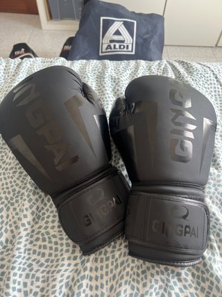 Guantes de boxeo GINGPAI negros
