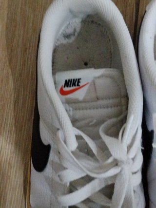 Scarpe Nike uomo bianche e marroni
