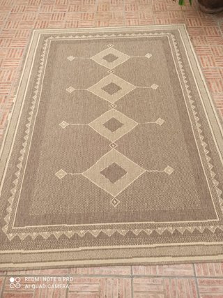Alfombra Beige y Marrón