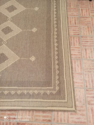 Alfombra Beige y Marrón