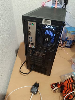 Torre pc RTX 3060 12Gb + monitor + cables + micro