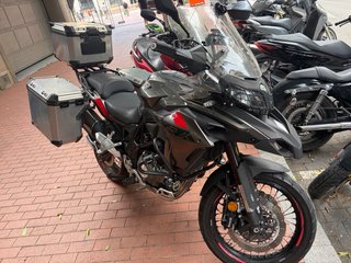 Benelli TRK 502 X Negra