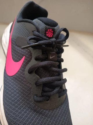 Scarpe da tennis Nike da donna taglia 39 nero/rosa