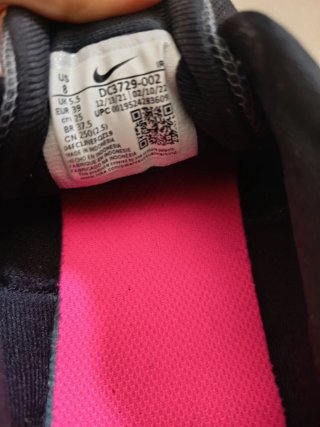 Scarpe da tennis Nike da donna taglia 39 nero/rosa