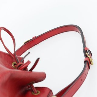 LOUIS VUITTON Epi Petit Noe Shoulder Bag Red
