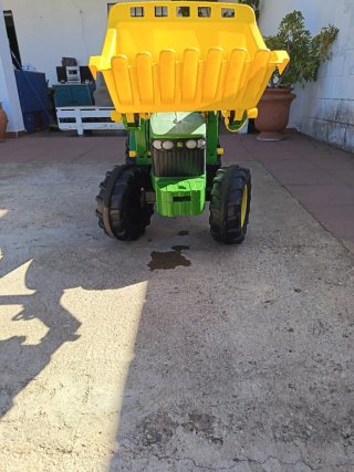 Tractor John Deere 7930 a pedales con remolque