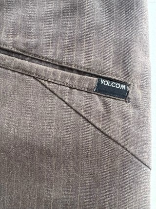 Bermuda Volcom Vintage Talla 30 marron vintage sk8