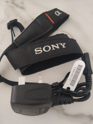 Sony Alpha A6000 Plata + Objetivo 16-50mm