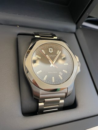 Reloj Victorinox SIN ABRIR
