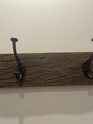 Appendiabiti in legno massello con ganci