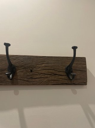 Appendiabiti in legno massello con ganci