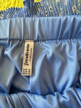 Falda pantalón Stradivarius azul flores T-M
