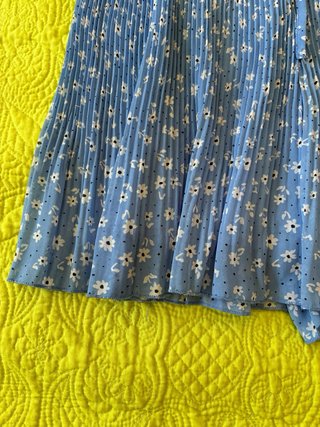 Falda pantalón Stradivarius azul flores T-M