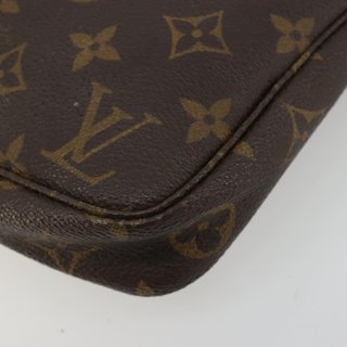 LOUIS VUITTON Monogram Pochette Accessoires Pouch