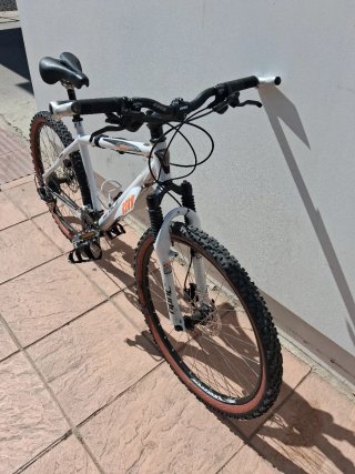 Bicicleta de Montaña MTB Blanca