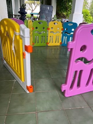 Parque infantil modular plástico duradero