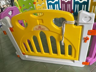 Parque infantil modular plástico duradero