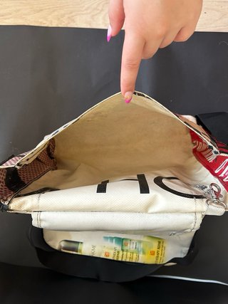 Bolso cartera marca Yucca